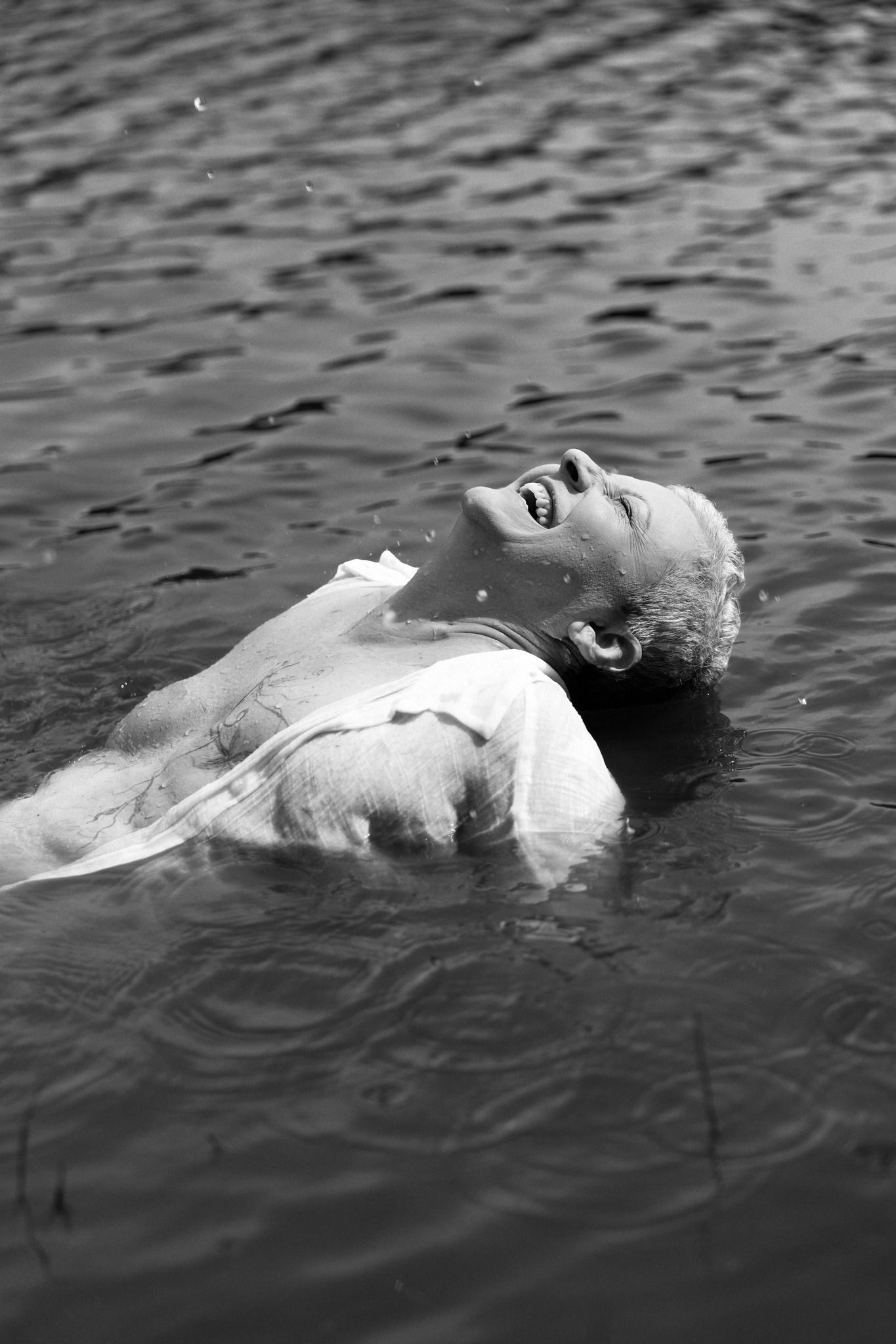 Charitativní kalendář 2026 Nádech v prodeji