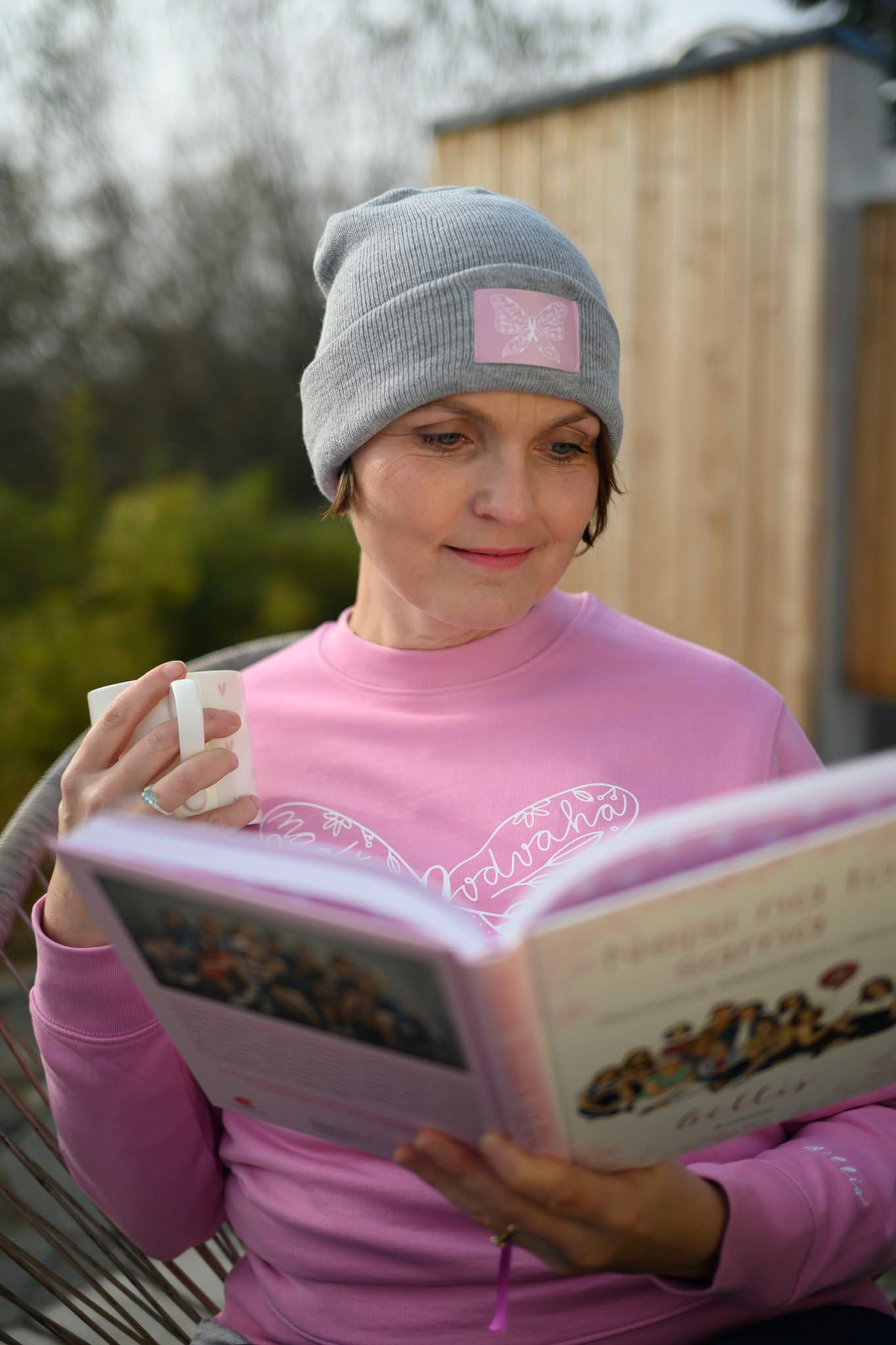 Knižní průvodce Nejsi na to sama – Průvodce rakovinou prsu