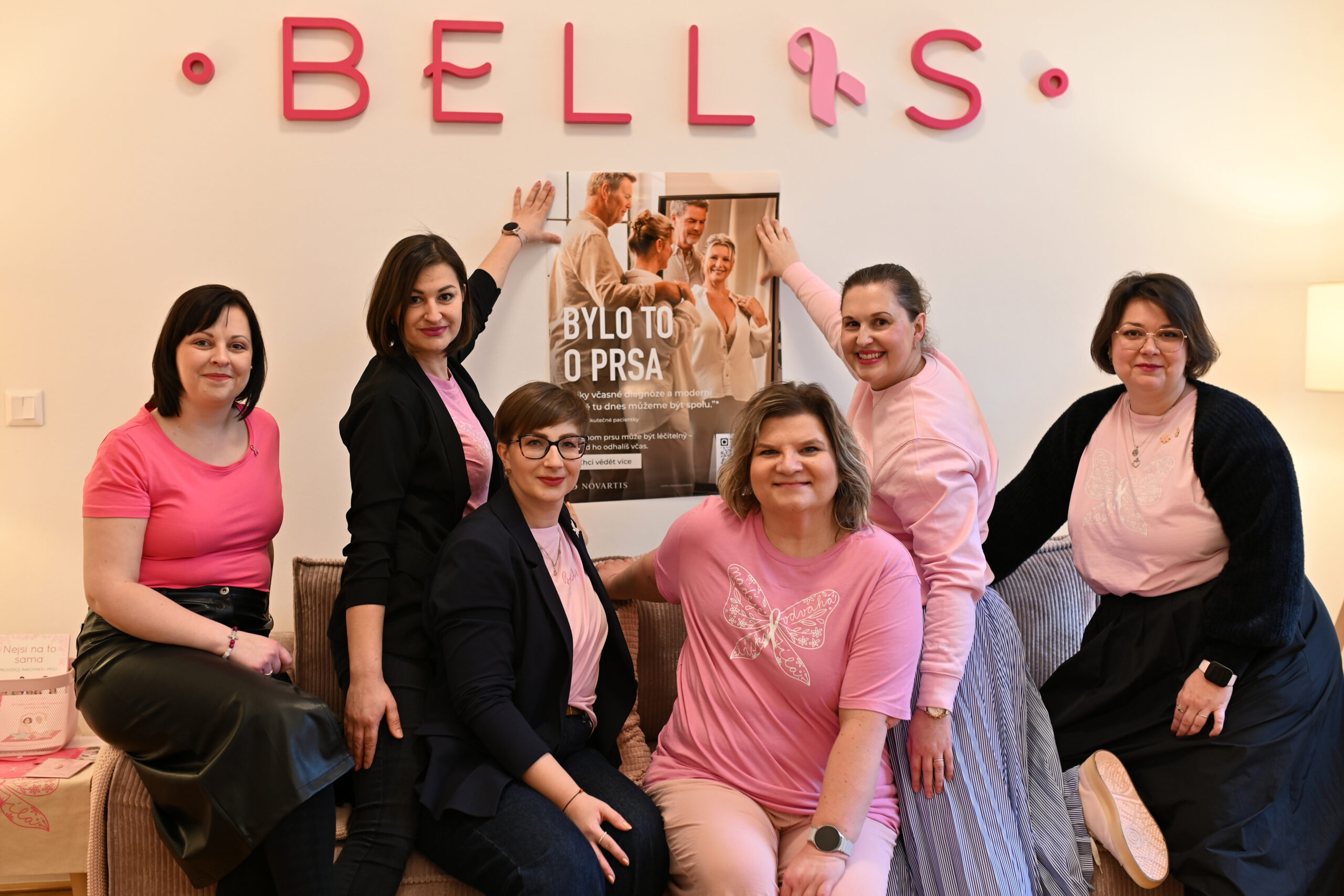 Holka z&nbsp;plakátu součástí kampaně Bylo to o prsa