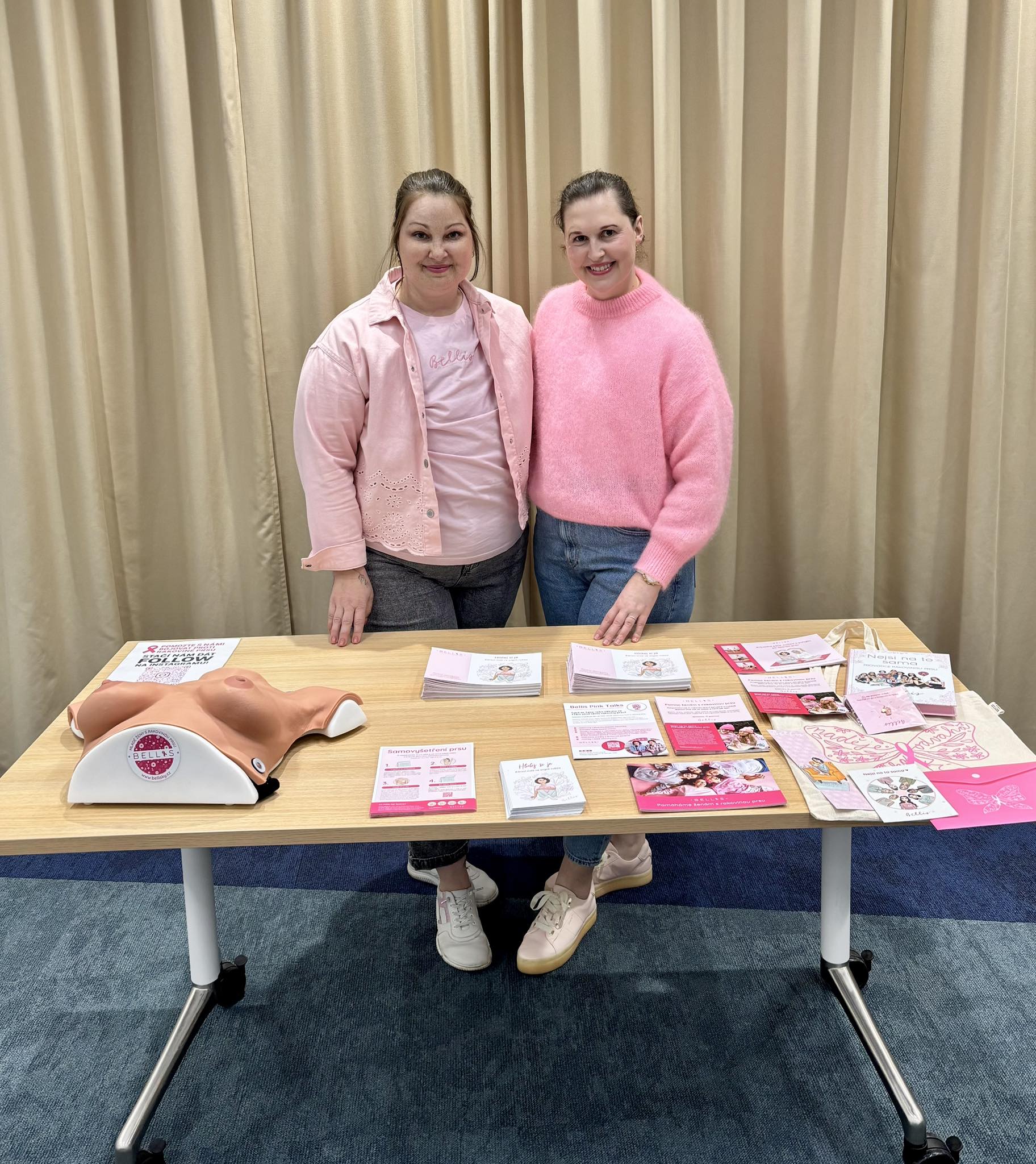 Přednášky prevence ženského zdraví a rakoviny prsu pro zaměstnance UniCredit Bank