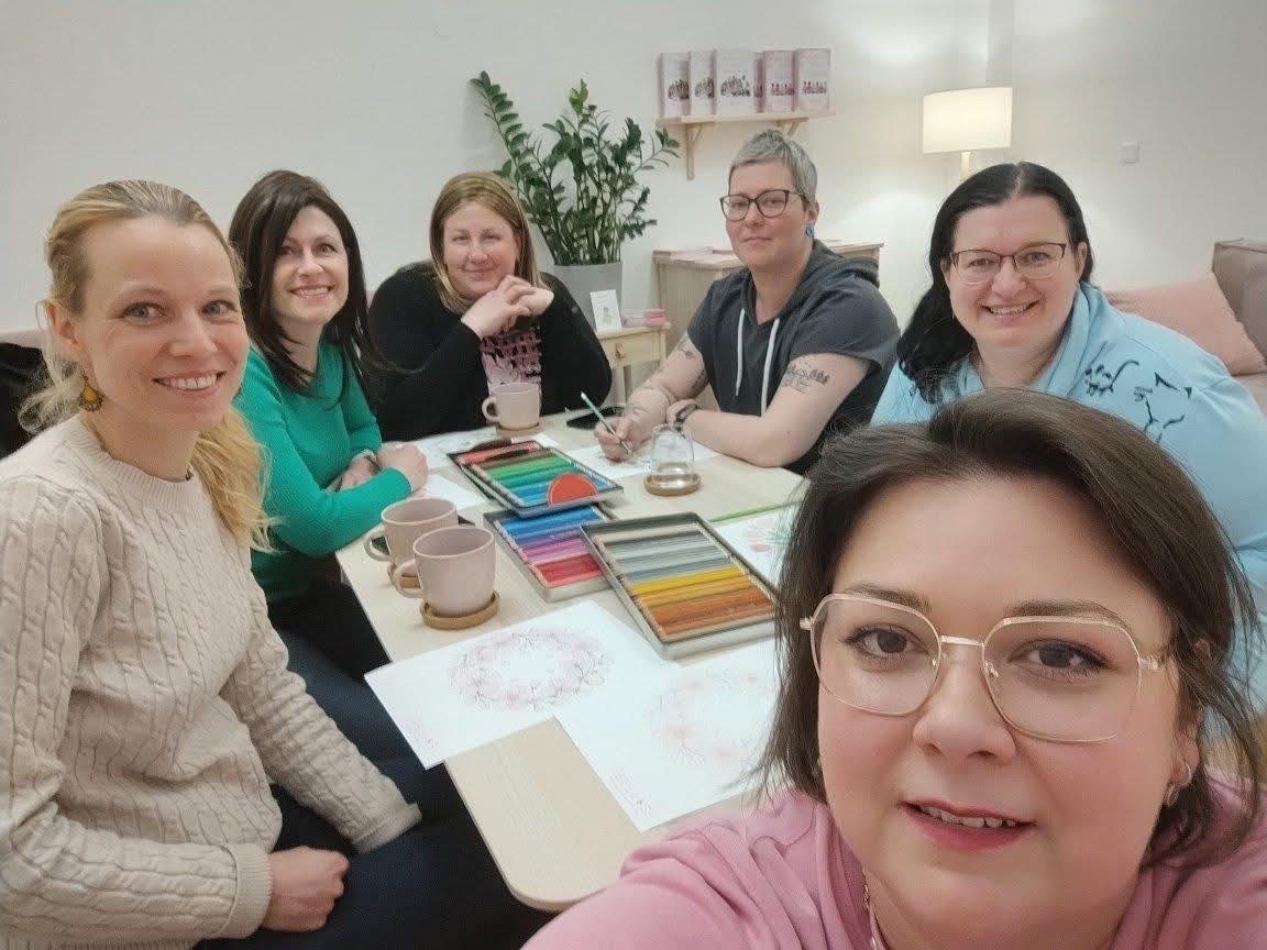 Setkání a tvořivý workshop “Čaj o páté” v&nbsp;brněnském Bellis Centru